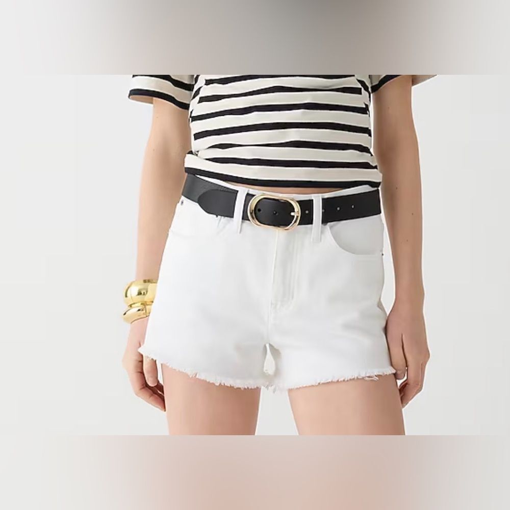 J.Crew Relaxed denim short in white NWT Size 31